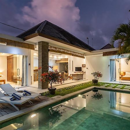 Villa Lotus By Optimum Bali Villas Seminyak  Ngoại thất bức ảnh